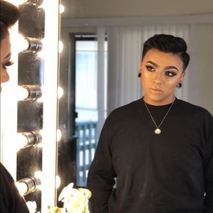 Meet your Posher, Devon